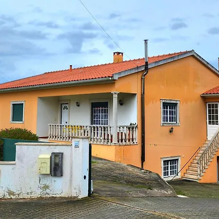 Casa Da Avo Judite Com Vista O Castelo De Ferienhaus Óbidos